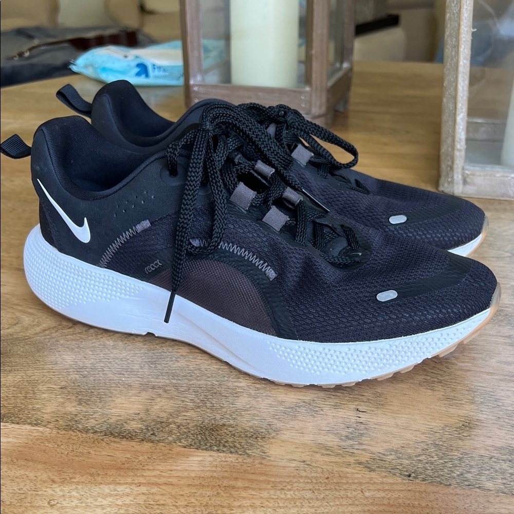 Great condition Nike Sneakers